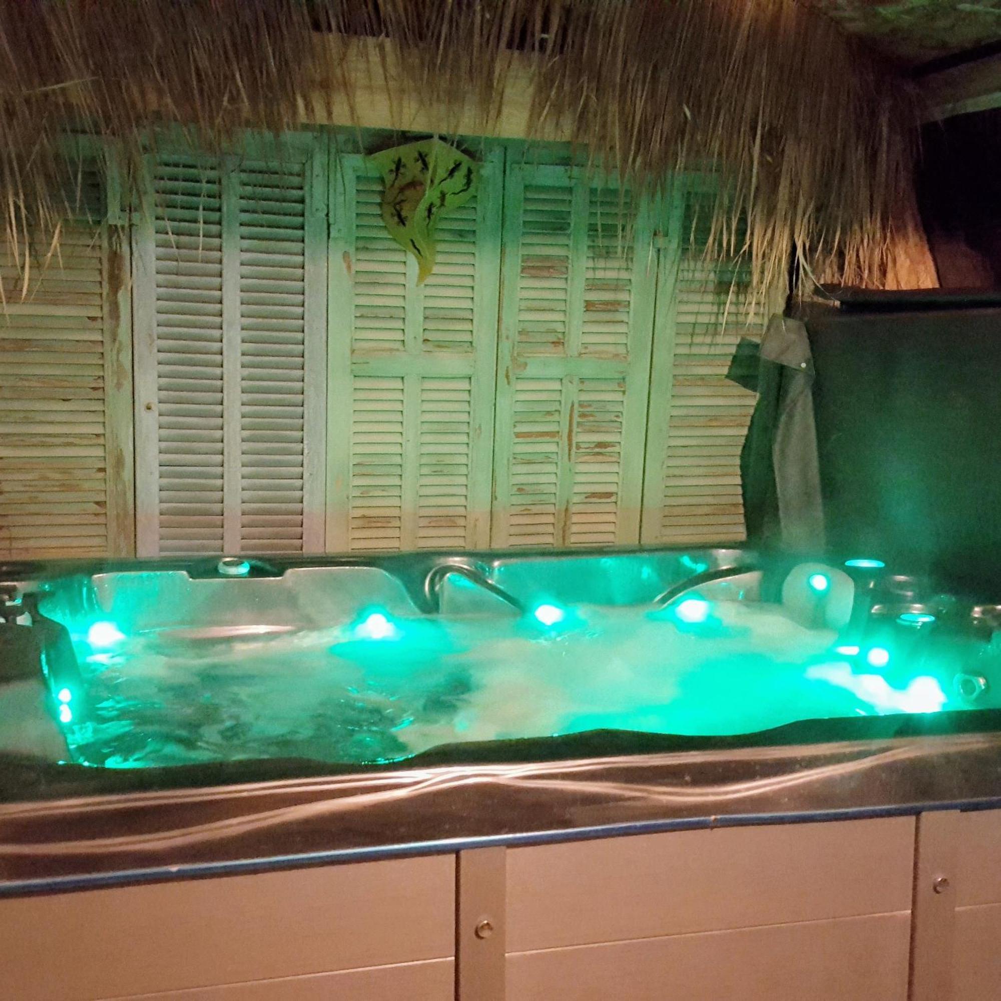 Logement De Charme Avec Piscine Et Jacuzzi Carnoules  Εξωτερικό φωτογραφία